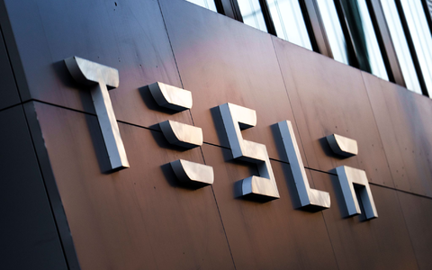 Tesla startet seinen lange angekündigten Robotaxi-Dienst.  - Foto: Andreas Arnold/dpa