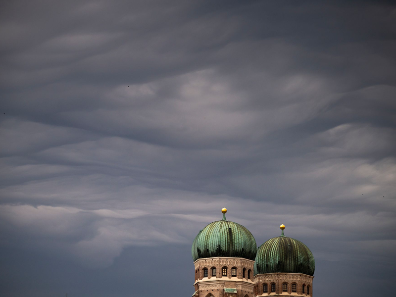 Wolken bestimmen in Teilen Deutschlands das Bild in den kommenden Tagen. - Foto: Peter Kneffel/dpa