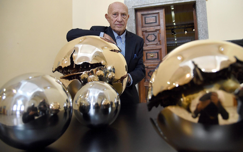  Pomodoro starb am Vorabend seines 99. Geburtstags. (Archivbild) - Foto: picture alliance / dpa