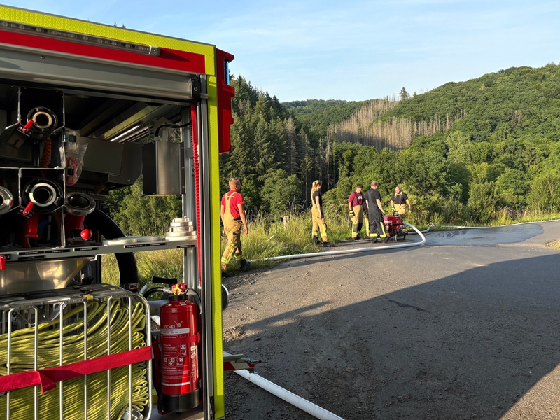 FW VG Asbach: Auf Waldbrände vorbereitet: Einheiten üben gemeinsam - Foto: presseportal.de