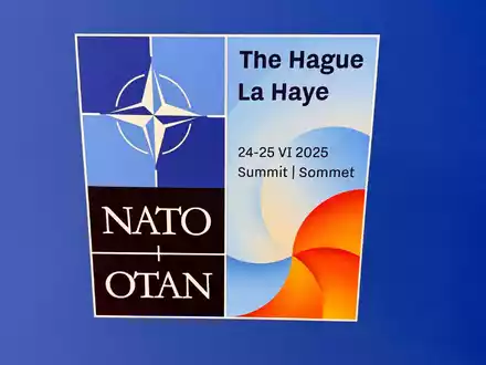 Schon vor Beginn des Nato-Gipfels gibt es einen Gewinner: Donald Trump. - Foto: Martin Romanczyk/dpa