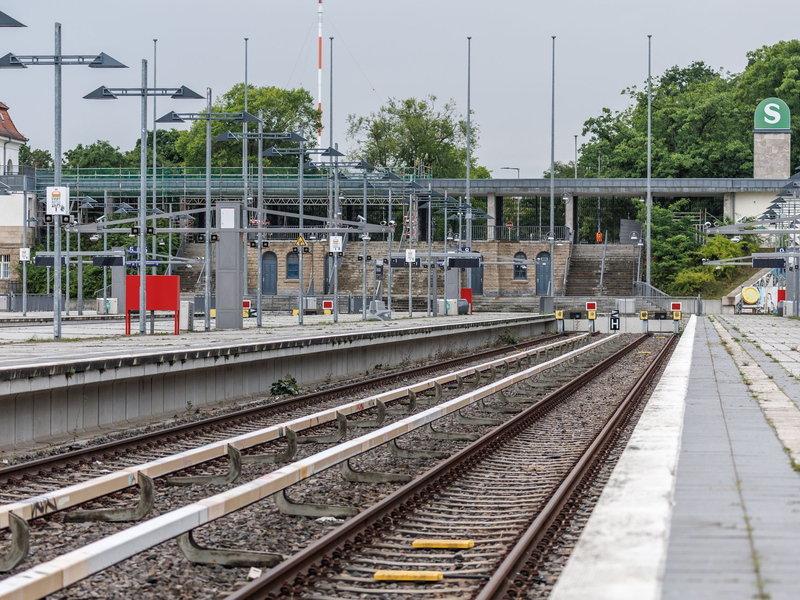 Im Berliner S-Bahn-Gebiet wurde der Zugverkehr ausgesetzt. (Archivbild) - Foto: Andreas Gora/dpa