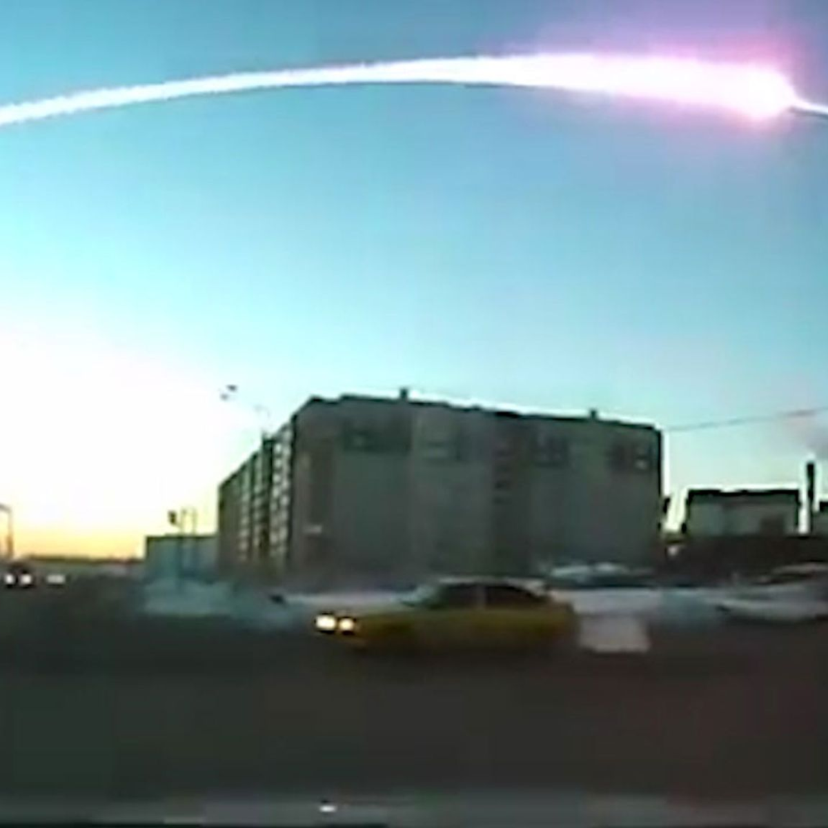 In Tscheljabinsk wurden 2013 rund 1.500 Menschen durch die Auswirkungen eines Himmelskörpers verletzt. (Archivbild) - Foto: -/RIA Nowosti/dpa