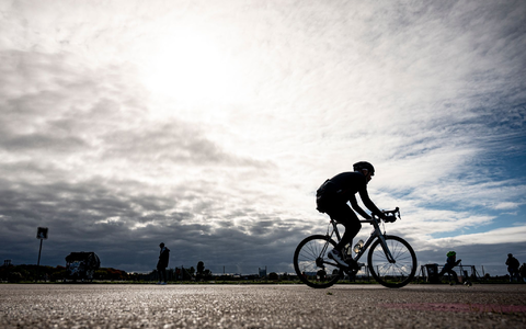 Für Rennräder werden oft hohe Preise bezahlt. (Archivbild) - Foto: Fabian Sommer/dpa