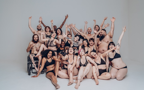 Mobil Krankenkasse fördert Kunstprojekt für Körpervielfalt auf Berliner Festivals / dein körper ist genug - Sichtbarkeit für reale Körper, fernab gängiger Ideale - Foto: presseportal.de