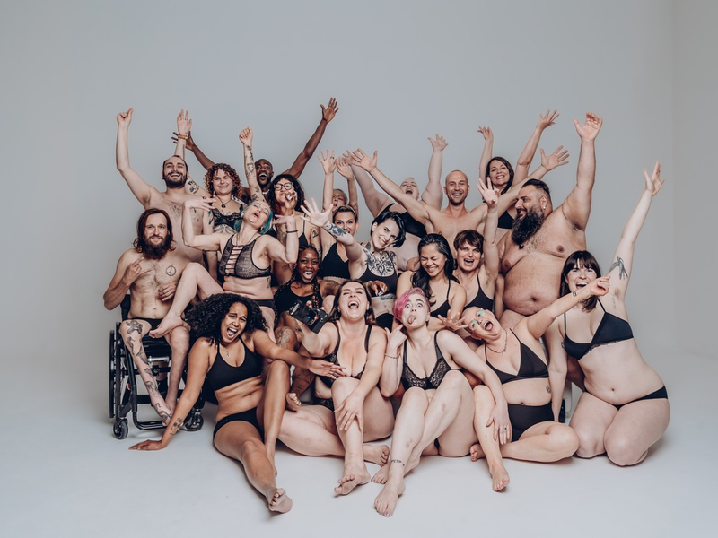 Mobil Krankenkasse fördert Kunstprojekt für Körpervielfalt auf Berliner Festivals / dein körper ist genug - Sichtbarkeit für reale Körper, fernab gängiger Ideale - Foto: presseportal.de