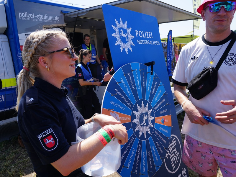 POL-ROW: ++ Fazit zum 27. Hurricane-Festival 2025: Friedliche Stimmung, geringe Kriminalität - Polizei zieht positive Bilanz ++ - Foto: presseportal.de