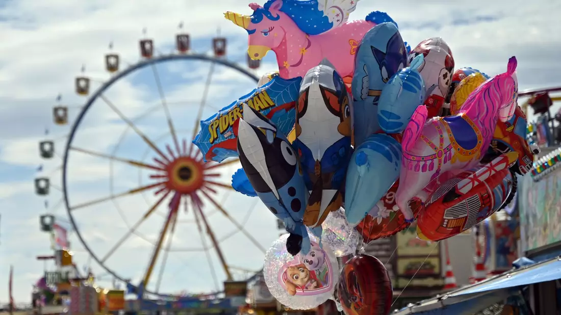 Die «kleine Wiesn» soll nächstes Jahr eine Woche länger dauern (Archivbild). - Bild: Niklas Treppner/dpa