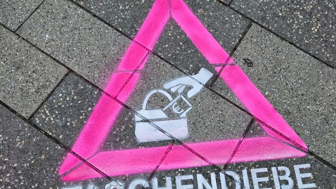 POL-DN: Polizei warnt vor Taschendieben - Präventive Hinweise im Stadtbild - Bild: presseportal.de