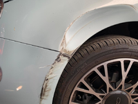 POL-PDKL: Fahrzeug gestreift und abgehauen - Foto: presseportal.de