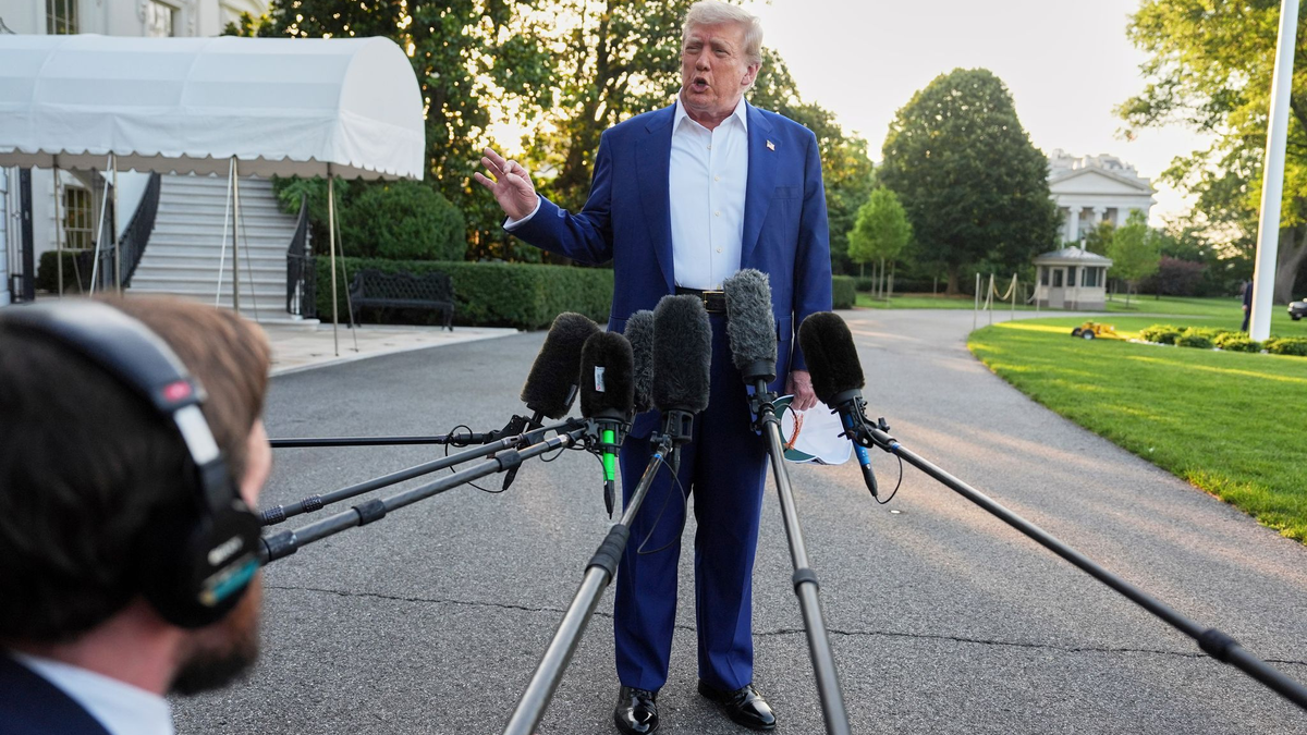 US-Präsident Donald Trump will nach eigenen Worten keine Machtwechsel im Iran erreichen. - Foto: Evan Vucci/AP/dpa