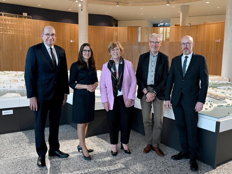 IM-MV: Norddeutscher Wohngipfel in Hamburg: Nordländer verabschieden Hamburger Erklärung zur Bauwende - Foto: presseportal.de