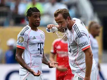 Leroy Sané vergab mehrere Großchancen, auch hier scheitert er am sehr gut haltenden Benfica-Torwart. - Foto: Sven Hoppe/dpa