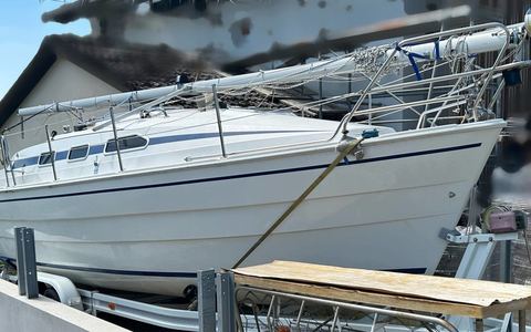 HZA-SI: Unverzolltes Schiff auf dem Trockenen - Foto: presseportal.de