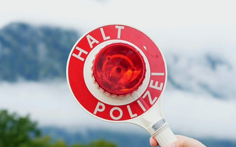 Bundespolizeidirektion München: Schwerverbrecher bei Grenzkontrolle gefasst - Foto: presseportal.de