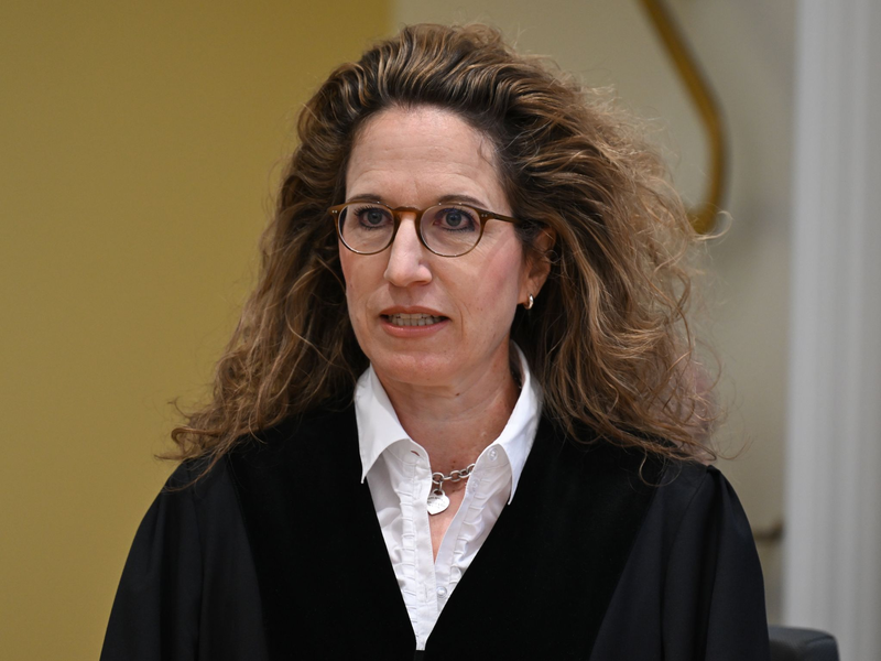 Im Sommermärchen-Prozess ist der Deutsche Fußball-Bund zu einer Geldstrafe verurteilt worden. - Foto: Arne Dedert/dpa/POOL/dpa