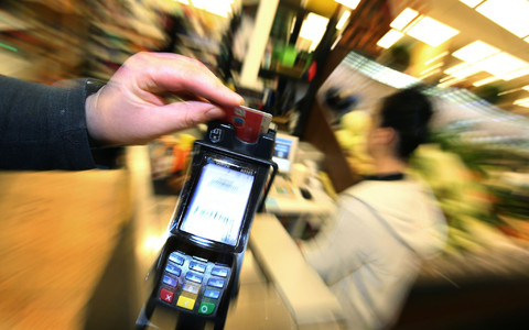 Geschäfte mit zweifelhaften Kunden? Payone hat nach eigenen Angaben längst Konsequenzen gezogen (Symbolbild) - Foto: Karl-Josef Hildenbrand/dpa