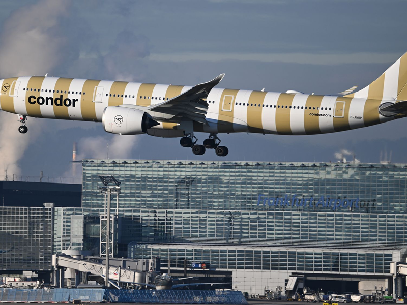 EU-Gericht weist Klage gegen Condor-Beihilfen ab (Archivbild). - Foto: Arne Dedert/dpa