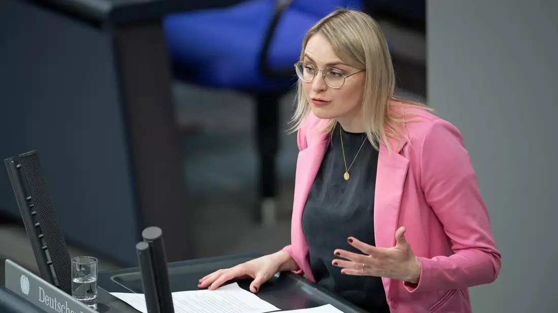 Natalie Pawlik (SPD) ist als Staatsministerin für Migration, Flüchtlinge, Integration und Antirassismus zuständig. (Archivfoto) - Bild: Jonathan Penschek/dpa