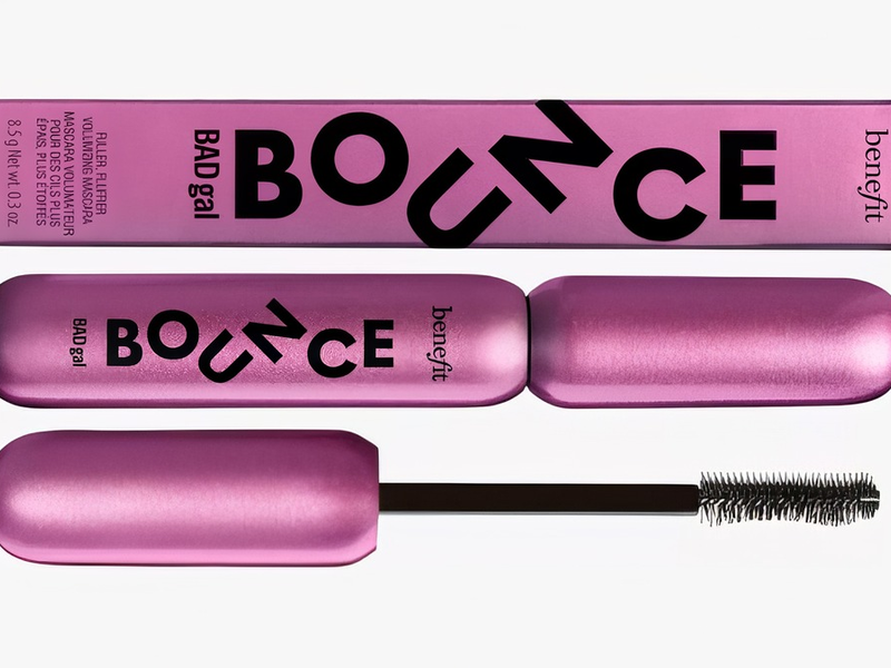 Benefit Cosmetics setzt bei Verpackung der BADgal Bounce Mascara auf recyclingfähige Lösung von Smurfit Westrock - Foto: presseportal.de