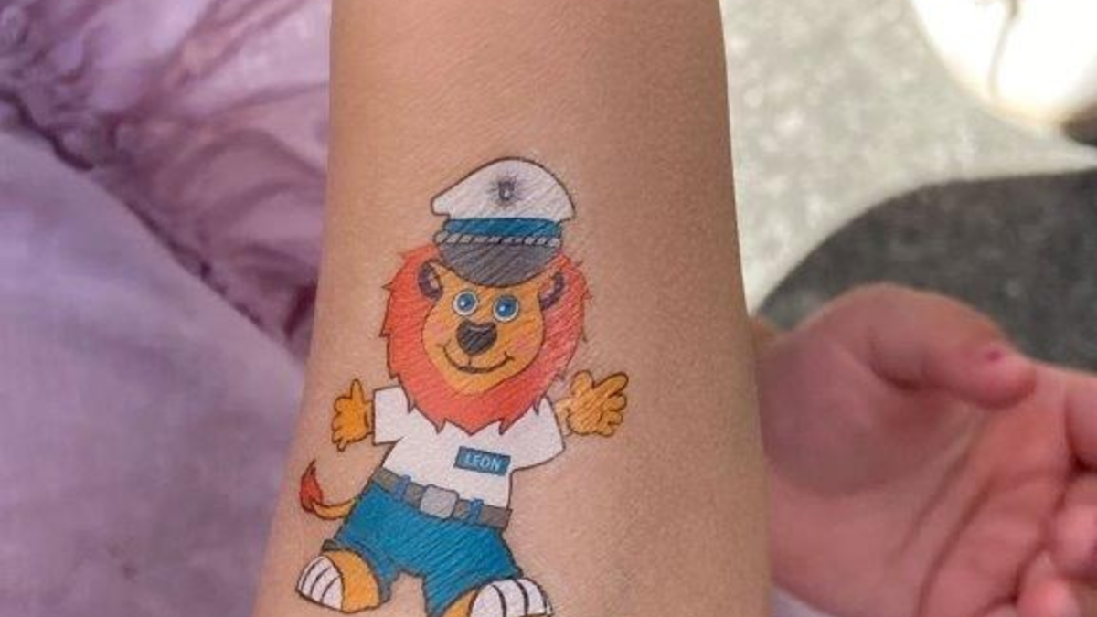 POL-OF: Kontrolle der Polizeiautobahnstation Südosthessen: Polizisten stoppen Mann ohne Führerschein sowie einen Raser und Schutzfrauen vor Ort beteiligten sich mit Präventionsstand an 