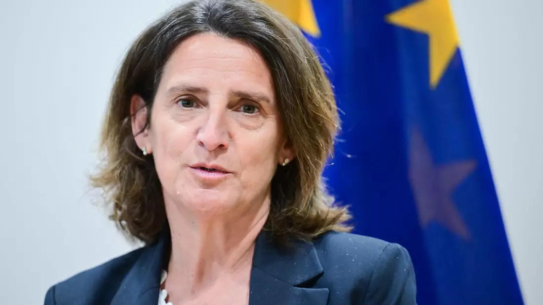 Die EU-Kommission erlaubt den Mitgliedsstaaten, energieintensive und im internationalen Wettbewerb stehende Firmen für eine Übergangszeit zu subventionieren. (Archivbild) - Bild: Sebastian Christoph Gollnow/dpa