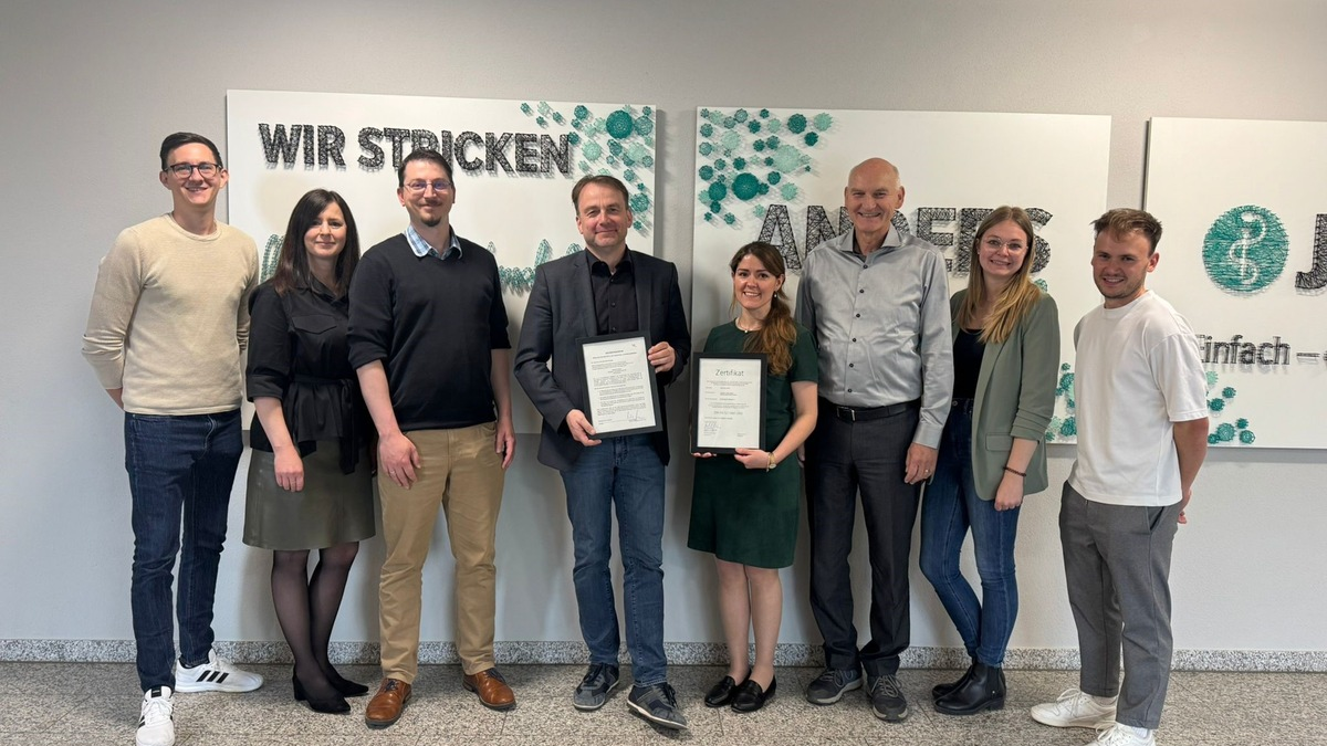 Juzo setzt Branchenmaßstab mit EMAS-Zertifizierung / Als eines der ersten Unternehmen der Branche erreicht die Julius Zorn GmbH die EMAS-Validierung - Foto: presseportal.de