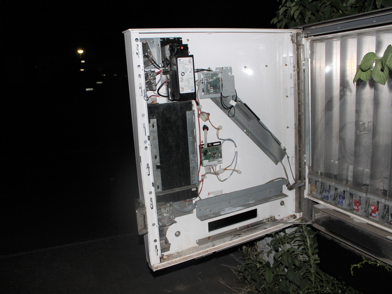 POL-VIE: Viersen: Zwei Männer brechen Zigarettenautomat auf - wer kann Angaben machen? - Foto: presseportal.de
