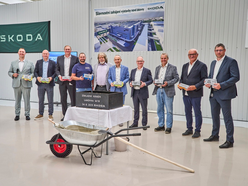 Zukunftssicherung am Stammsitz: Škoda Auto legt Grundstein für eine hochmoderne Lackiererei - Foto: presseportal.de