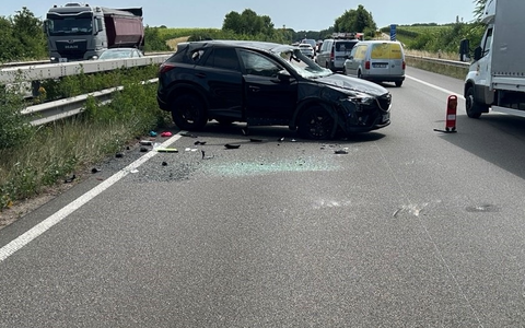 POL-PDLD: Verkehrsunfall in Stauende auf A 65 - Foto: presseportal.de