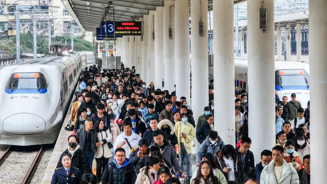 In China gelten die großen Feste als Hauptreisezeit. (Archivbild) - Bild: Liu Mu/XinHua/dpa