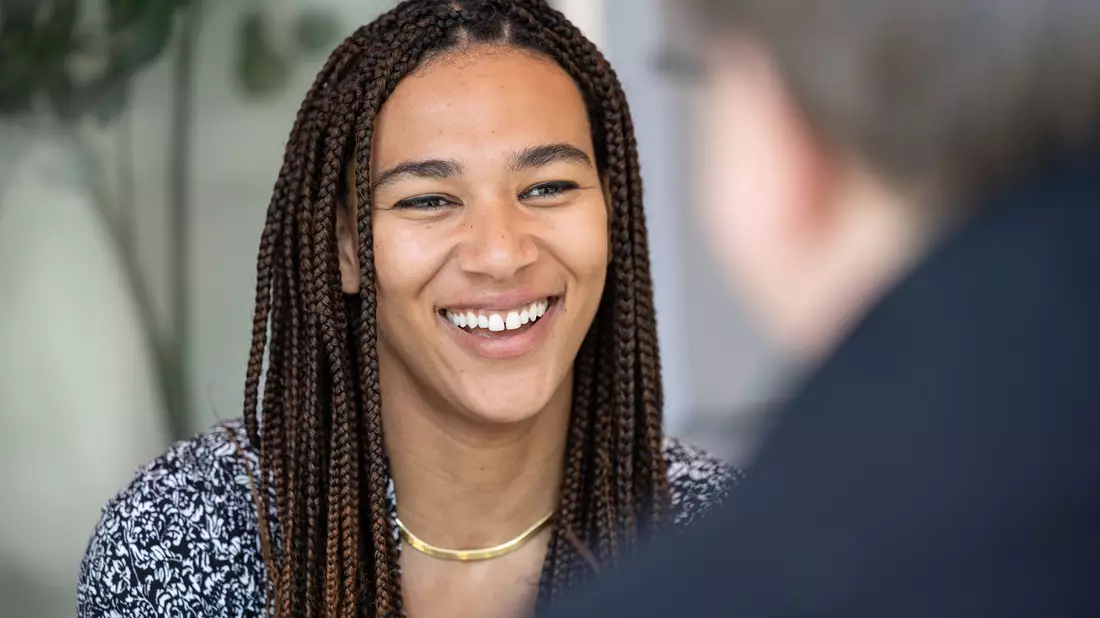 An diesem Samstag wird Marie Mouroum beim Mixed-Martial-Arts-Event «Oktagon 73» für den Streaminganbieter RTL+ im Einsatz sein, allerdings als Backstage-Reporterin.  - Bild: Hannes P. Albert/dpa
