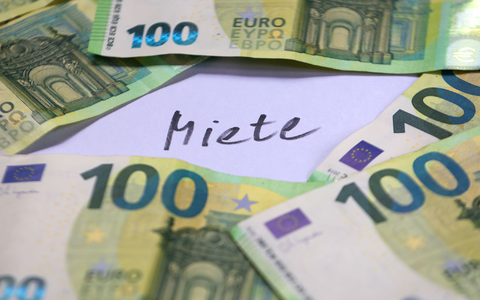 Die Mietpreisbremse soll hohe Preissprünge bei Neuvermietungen verhindern. - Foto: Karl-Josef Hildenbrand/dpa