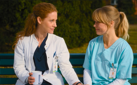 Sina-Valeska Jung Isabel Hinz Die Spreewaldklinik - Foto: Joyn, presseportal.de