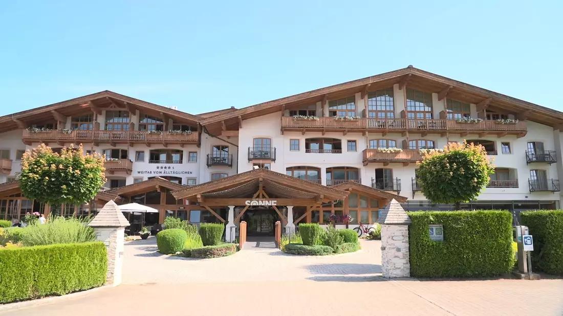 Der Wort des Hotels in Tirol hat nun sein Geld, für ihn ist die Sache damit erledigt.  - Bild: Dejan Klickovic/TNN/dpa