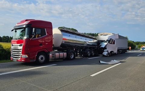 POL-ROW: ++ Zeugen gesucht: Schwerer Unfall auf der A 1 bei Gyhum ++ - Foto: presseportal.de