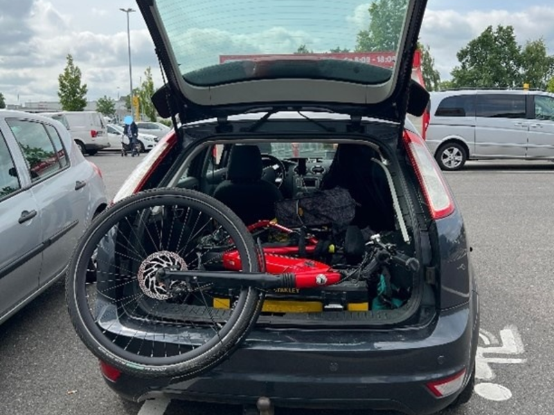 POL-KLE: Kreis Kleve - Grenzüberschreitender Ermittlungs- und Fahndungserfolg / Niederländischer Pedelec-Dieb auf frischer Tat in Kleve festgenommen - Foto: presseportal.de