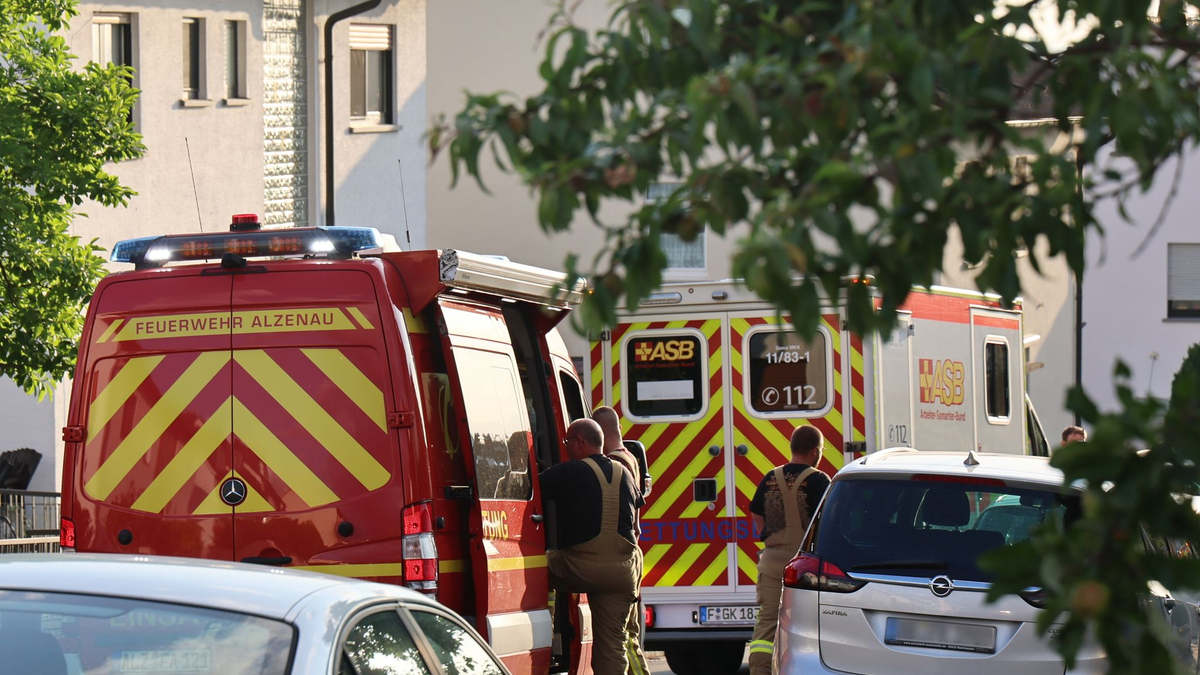 Bei einer Gewalttat im unterfränkischen Alzenau sind zwei Menschen ums Leben gekommen.  - Foto: Ralf Hettler/TNN/dpa