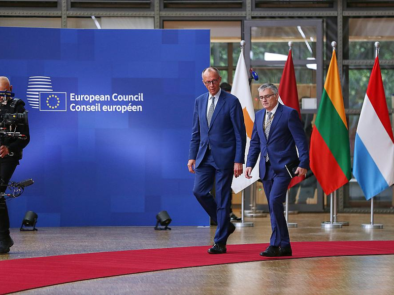 Friedrich Merz und Stefan Kornelius am 26.06.2025 - Foto: über dts Nachrichtenagentur