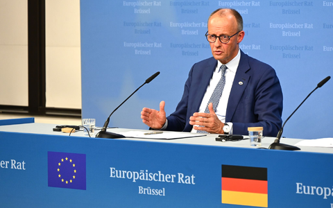 Kanzler Friedrich Merz sieht durch die US-Zölle deutsche Unternehmen in Gefahr. - Foto: Ansgar Haase/dpa