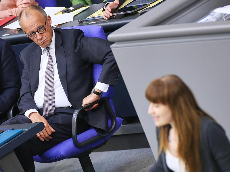 Friedrich Merz und Heidi Reichinnek am 24.06.2025 - Foto: über dts Nachrichtenagentur