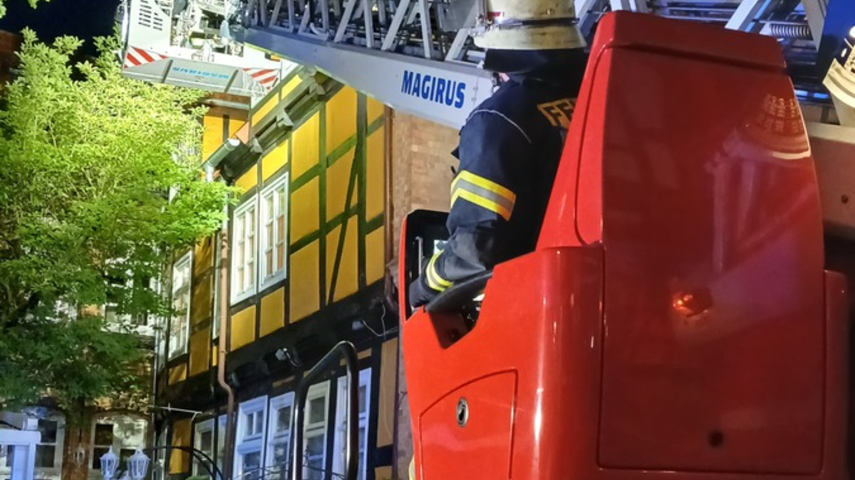 FW Celle: Zwei Einsätze innerhalb von drei Stunden in der Celler Altstadt - Foto: presseportal.de
