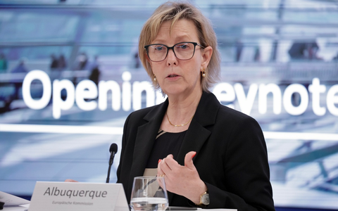 Wirtschaftsrat fordert Investitionsoffensive: Kapitalmarkt öffnen, Wettbewerbsfähigkeit sichern / Finanzmarktklausur in Frankfurt mit EU-Kommissarin Albuquerque und führenden Finanzentscheidern - Foto: presseportal.de Wirtschaftsrat fordert Investitionsoffensive: Kapitalmarkt öffnen, Wettbewerbsfähigkeit sichern / Finanzmarktklausur in Frankfurt mit EU-Kommissarin Albuquerque und führenden Finanzentscheidern - Foto: presseportal.de