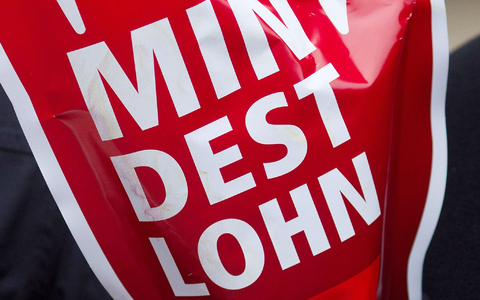 Die Gewerkschaften trommeln für einen deutlich höheren Mindestlohn. (Symbolbild) - Foto: Jens Wolf/dpa