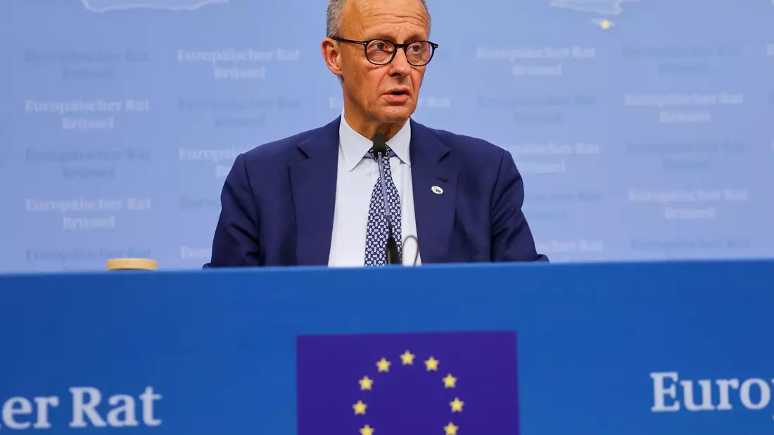 Bundeskanzler Friedrich Merz (CDU) drängt bei den Verhandlungen mit den USA auf Tempo. - Bild: Omar Havana/AP/dpa