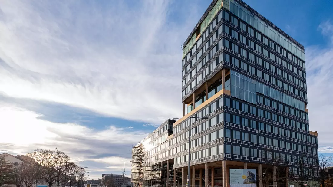 UmweltHaus gewinnt IHK-Immobilienpreis 2025 / Nachhaltiger Firmensitz der UmweltBank von der Industrie- und Handelskammer Nürnberg für Mittelfranken mit dem Sonderpreis Innovation ausgezeichnet - Bild: presseportal.de