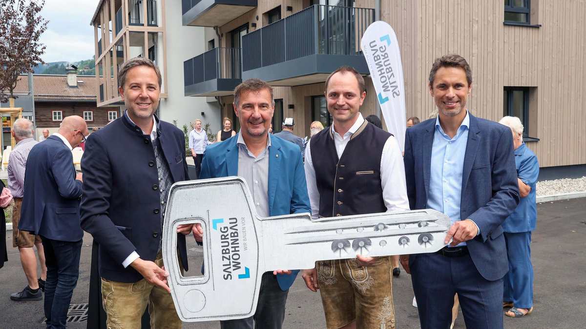 SWB: Schlüsselübergabe in Wagrain - Foto: Neumayr über pressetext.de