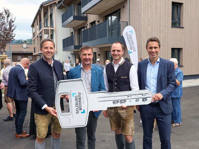 SWB: Schlüsselübergabe in Wagrain - Foto: Neumayr über pressetext.de