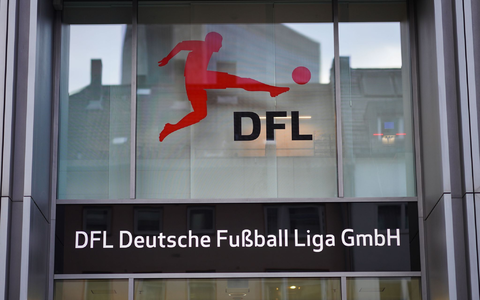 Die Deutsche Fußball Liga hat die Spielpläne für die 1. und 2. Liga veröffentlicht. - Foto: Frank Rumpenhorst/dpa