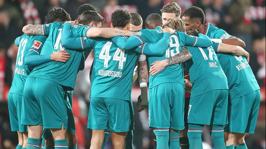 Mannschaftskreis vom FC Augsburg (Archiv) - Bild: über dts Nachrichtenagentur